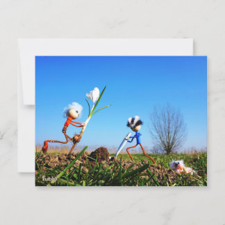 Carte Postale 2 Fubby qui plantent une sphère de crocus.