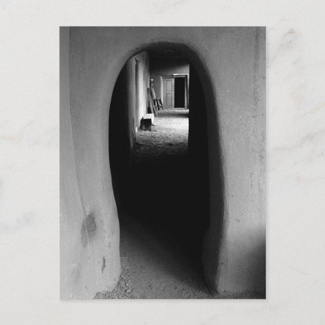 Carte Postale Adobe Doorway Architecture Photographie noir et bl (Devant)