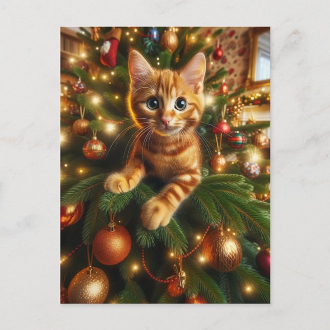 Carte Postale Adorable chaton au gingembre dans un arbre de Noël (Devant)