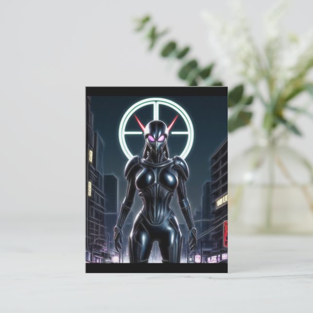 Carte Postale Alien Raven 24 (Debout devant)
