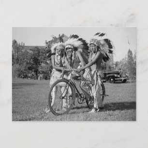 Carte Postale Amérindiens avec vélo 1938