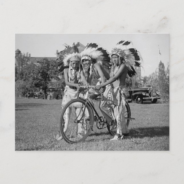 Carte Postale Amérindiens avec vélo 1938 (Devant)
