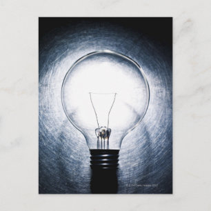 Carte Postale Ampoule sur Arrière - plan en acier inoxydable