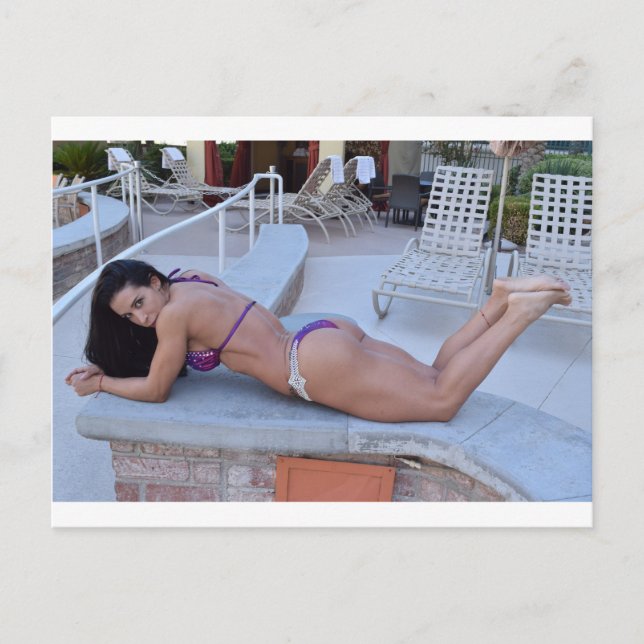 Carte postale Ana Cozar à la piscine (Devant)
