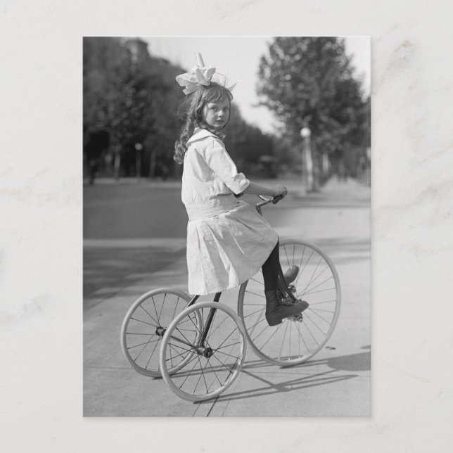 Carte Postale Antique fille à tricycle, 1913 (Devant)