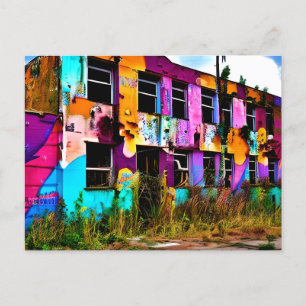 Carte Postale Art graffiti rose et violet   Bâtiment abandonné