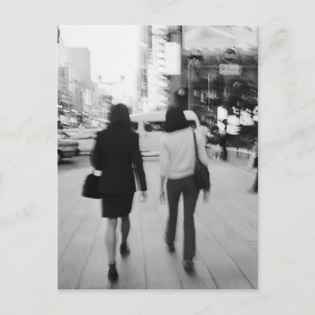 Carte Postale Asie, Japon, Tokyo. Jeunes femmes sur la Ginza. (Devant)