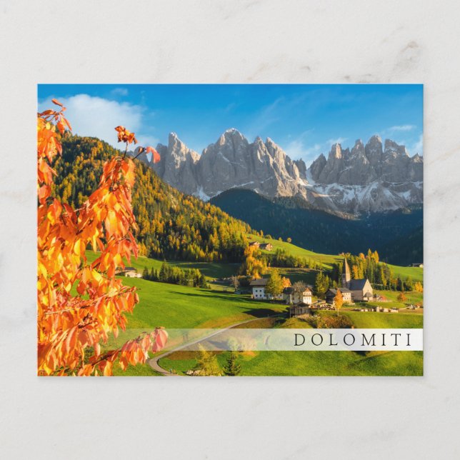 Carte Postale Automne dans un paysage de Dolomites avec église (Devant)