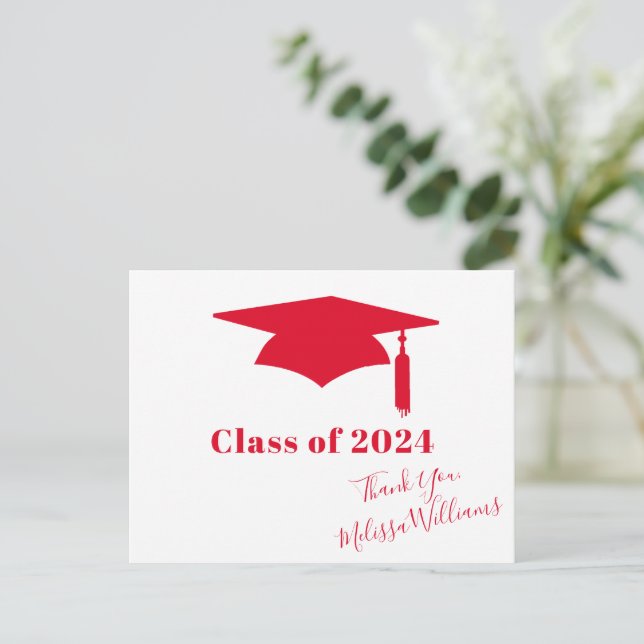 Carte Postale Bac de graduation rouge - Merci (Debout devant)