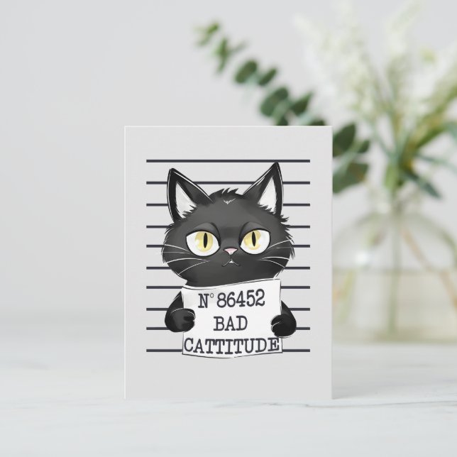 Carte Postale Bad Cattitude - Mugshot de chat noir (Debout devant)
