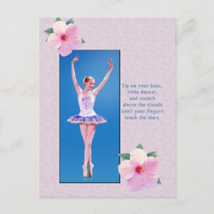 Carte Postale Ballerina aux fleurs d'hibiscus roses