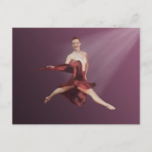 Carte Postale Ballerina bondissante en rouge et lavande