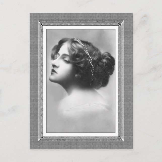 Carte Postale Beauté vintage - Inintéressée - en noir et blanc (Devant)