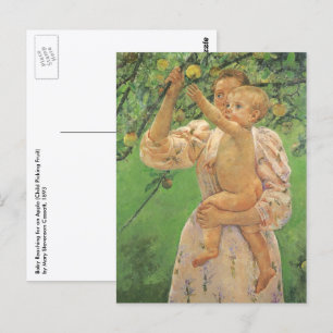Carte Postale Bébé tendant la main vers une pomme de Mary Cassat