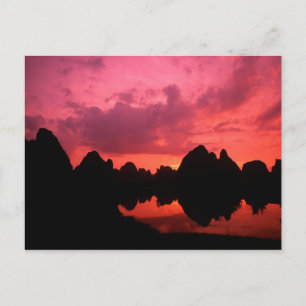 Carte Postale Belle couleur au coucher du soleil des montagnes d