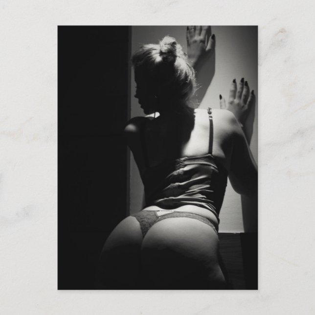 Carte Postale Belle lingerie noir et blanc photo (Devant)