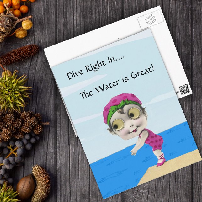 Carte postale Big Eyed Girl (Cute big eyes swimmer girl pink polka dot bathing suit blue water on postcard.)