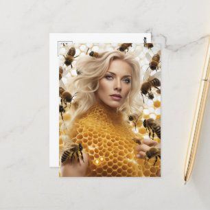 Carte Postale Blond Honey Bee Woman