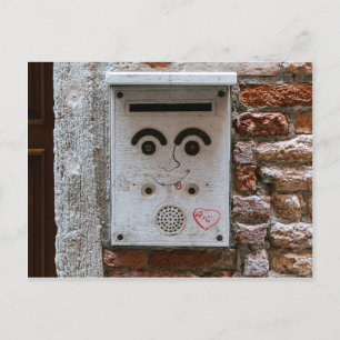 Carte Postale Boîte aux lettres drôle avec visage souriant
