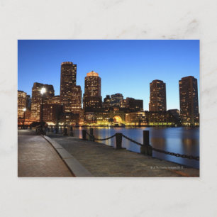 Carte Postale Boston Harbour et skyline. Boston est l'un des 6