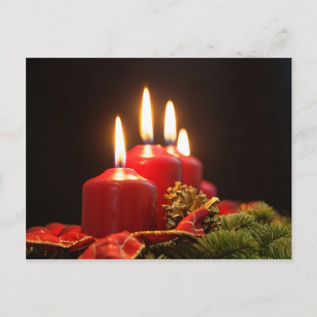 Carte Postale Bougies rouges d'une couronne de l'Avent avec bran (Devant)