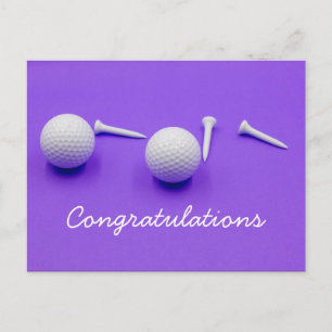 Carte Postale Boule de golf et tee blanc sont sur arrière - plan