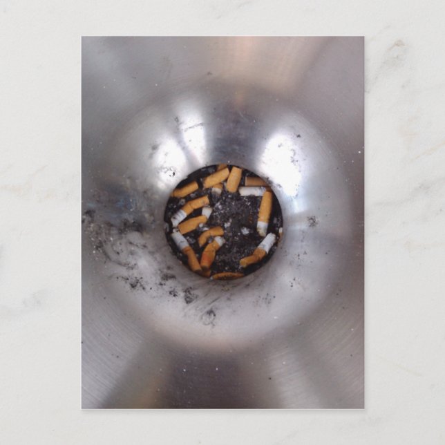 Carte Postale Boutons de cigarettes en argent fumeur Ashtray, dr (Devant)