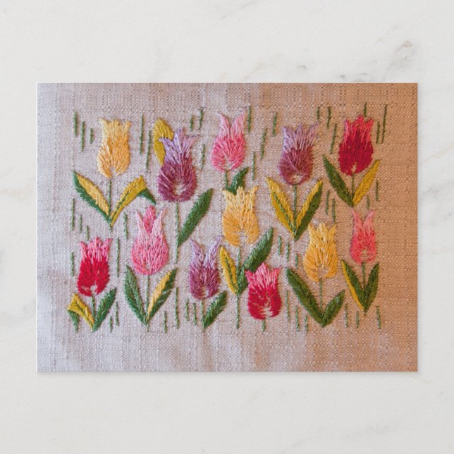 Carte Postale Broderie de cru de tulipes (Devant)