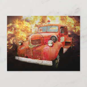 Carte Postale Camion vintage de feu rouge d'hier