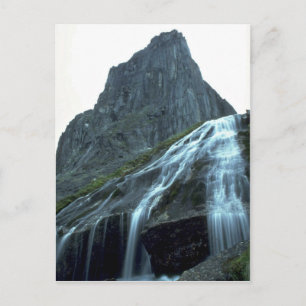 Carte Postale Cascade alpine dans les montagnes Logan, T.N.-O.,