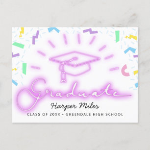 Carte Postale casquette de graduation de néon rose rétro des ann