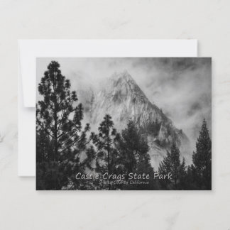 Carte Postale Castle Crags Moody Noir et blanc