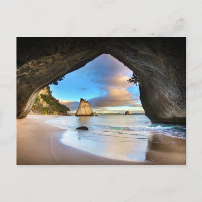 Carte postale "Cathedral Cove, Nouvelle-Zélande" (Devant)