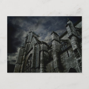 Carte Postale Cathédrale gothique au ciel sombre et sombre