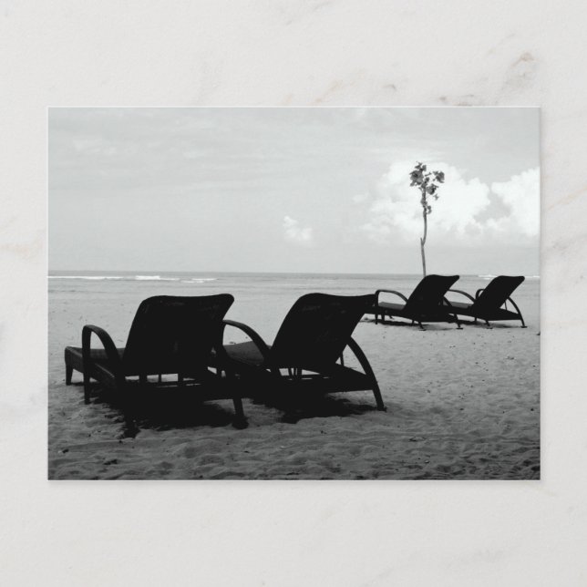 Carte Postale Chaises et parasols sur la plage (Devant)