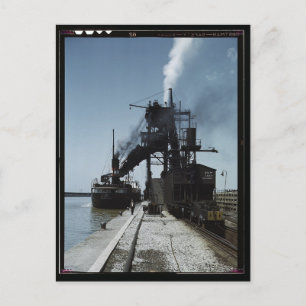 Carte Postale Chargement d'un vraquier de lac avec du charbon, S