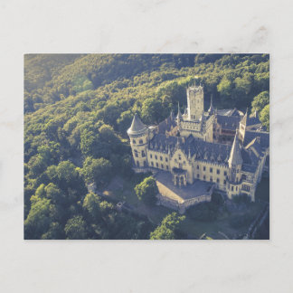 Carte Postale Château de conte de fées en forêt
