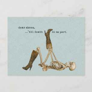 Carte Postale Chères chaussures Squelette en amour