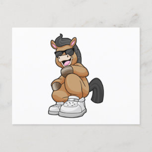 Carte Postale Cheval avec de grandes chaussures