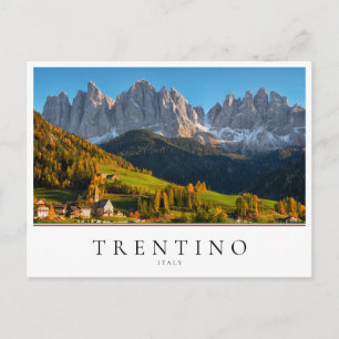 Carte Postale Church and village with mountains landscape