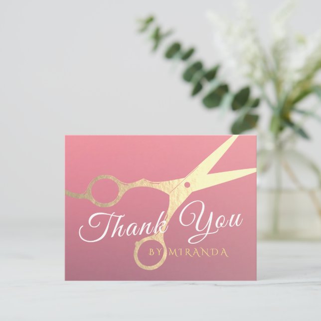 Carte Postale Ciseaux rose or moderne de coiffeur Maquillage Sal (Debout devant)