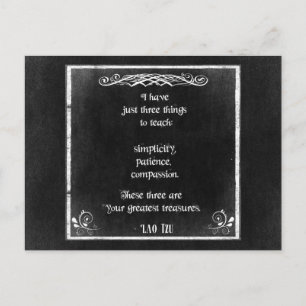 Carte Postale Citation inspirée Lao Tsu sur un tableau de bord