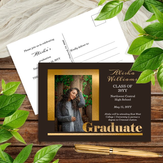 Carte Postale Classy Elegant Gold Texte Gradué 1 Photo Brown (Classy Elegant Gold Tone Text  "Graduate" One Photo Brown Postcard Announcement)