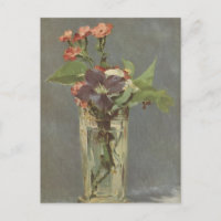 Clou de girofle et clématite dans un vase en crist