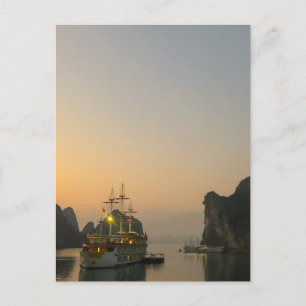 Carte Postale Coucher de soleil à Halong Bay Vietnam Coque-Mate