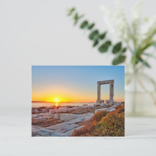 Carte Postale Coucher de soleil de Portara à Chora sur l'île de 