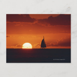Carte Postale Coucher de soleil et Yacht 2