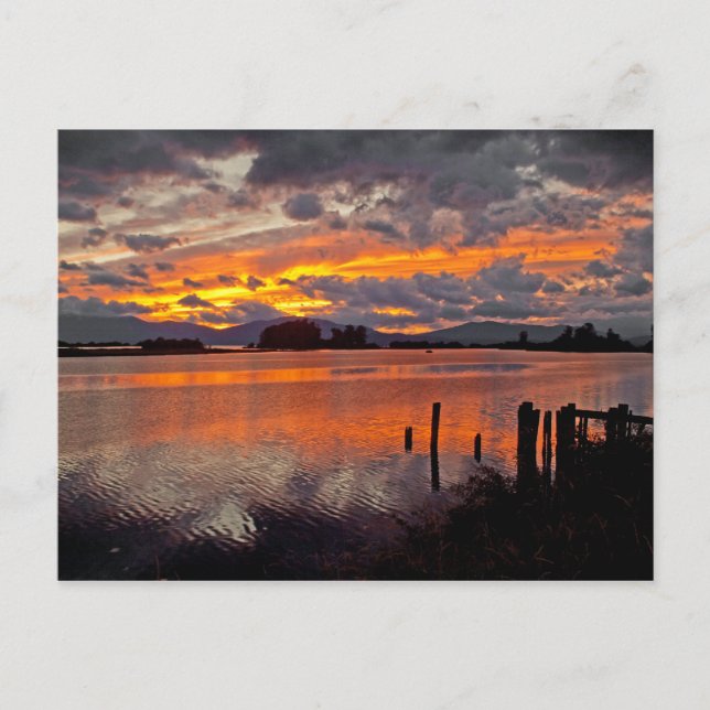 CARTE POSTALE ~ "Coucher de soleil sur la rivière  (Devant)