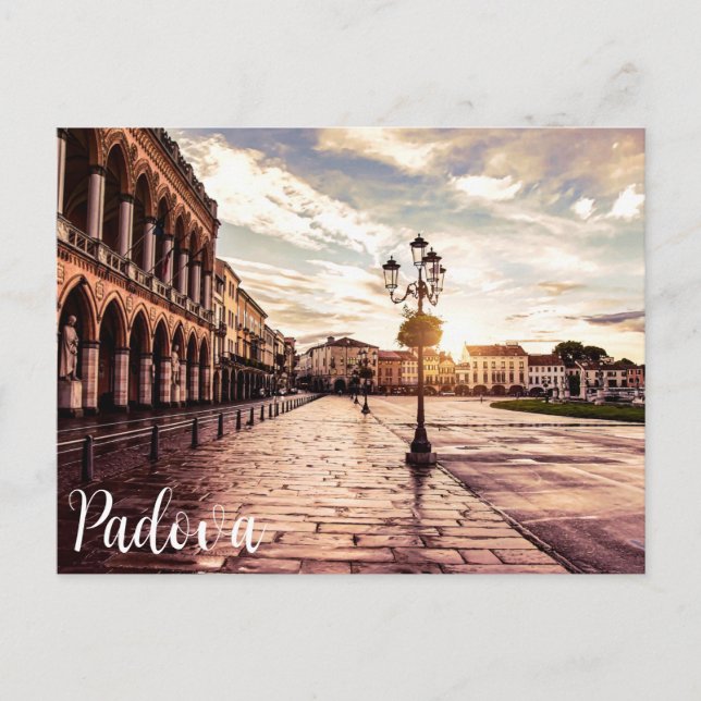 Carte Postale Coucher de soleil sur le carré à Padova en Italie (Devant)