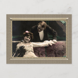 Carte Postale Couple romantique - Regard sur son épaule